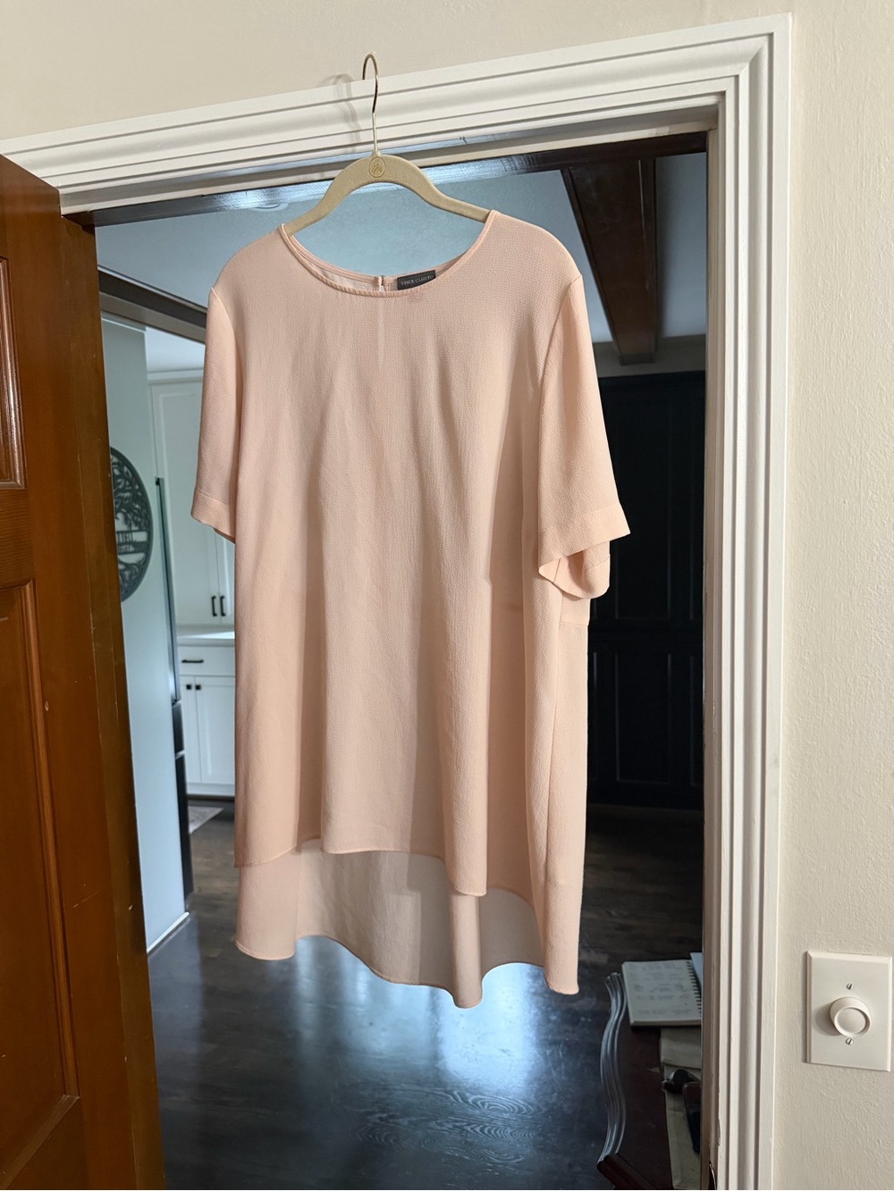 Vince Camuto - High Low Top Light Pink (size L)